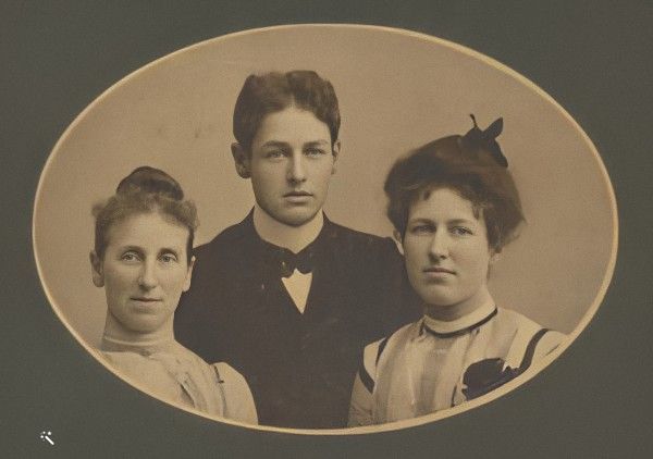 Rose, Wistar, and Edith